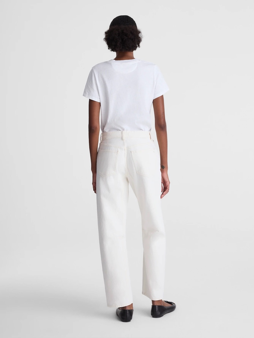 Madewell The Darted Barrel-Leg Jean - Picture 4 of 8